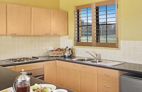 Rothbury Cabin | Broken View Estate