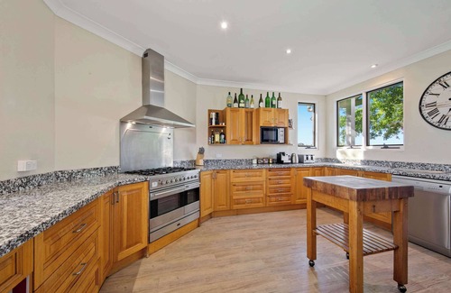 Pokolbin House | Brokenback Vineyard Estate