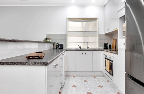 Brompton House | Brompton Bliss A Relaxed Northern Adelaide Retreat