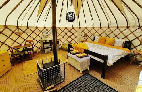 Llandovery Other | Bronfelen Yurt