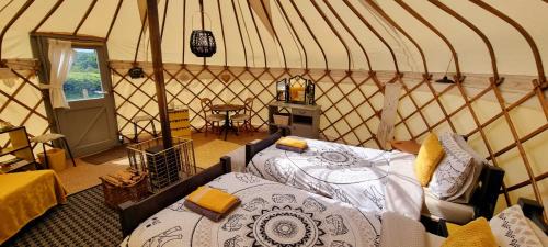 Llandovery Other | Bronfelen Yurt