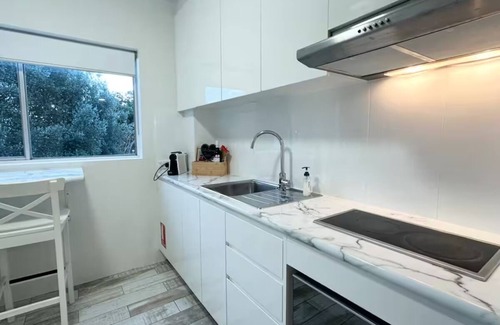 Bronte Apartment | Bronte beach studio in Sydney's Best Suburb Apt 3