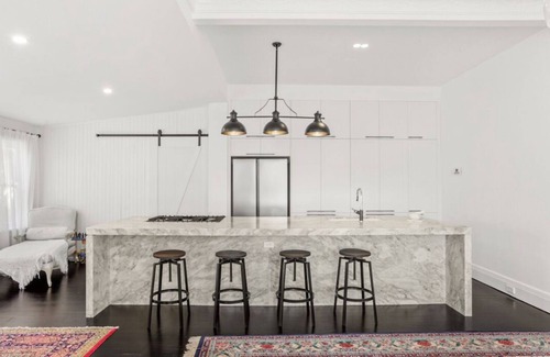 Bronte House | Bronte Paradise ~ Minutes to the beach