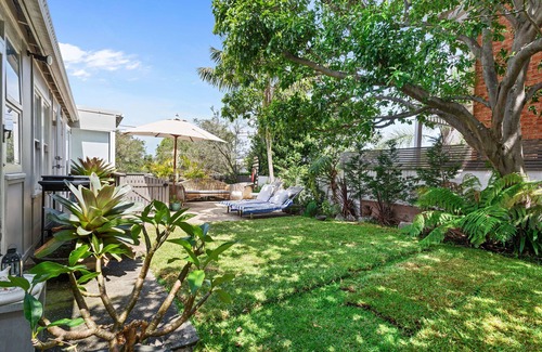 Bronte House | Bronte Paradise ~ Minutes to the beach