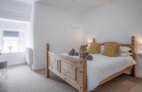 St Brides House | Brook Cottage - 2 Bedroom Cottage - Dale