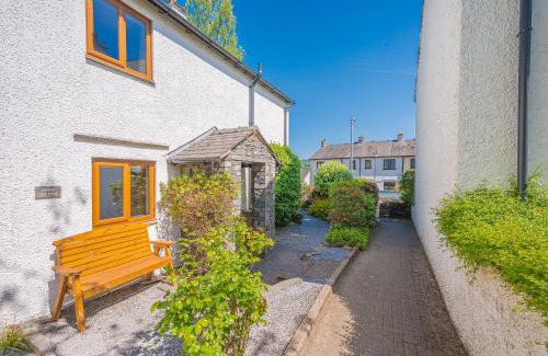 Coniston House | Brook Cottage Coniston