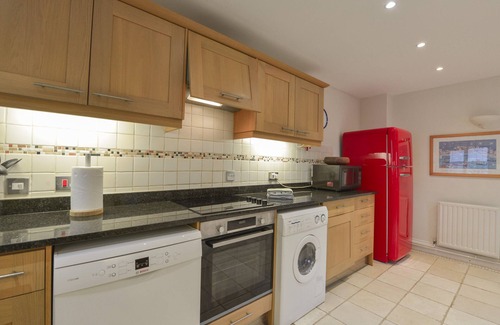 Newton Ferrers Cottage | BROOK COTTAGE, family friendly, with open fire in Newton Ferrers