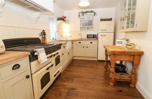 Beaumaris Cottage | Brook Cottage