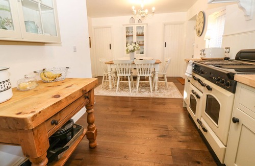 Beaumaris Cottage | Brook Cottage