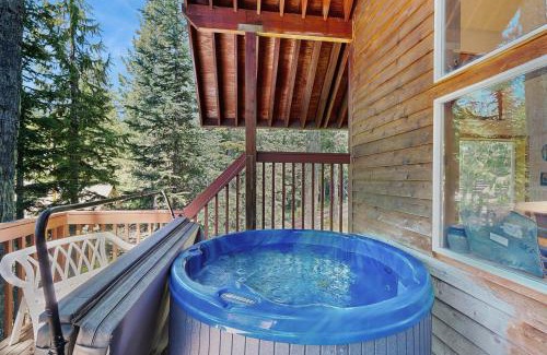 Government Camp House | Brooke and Dan's Retreat -3 bedroom home plus a 2 bedroom apartment