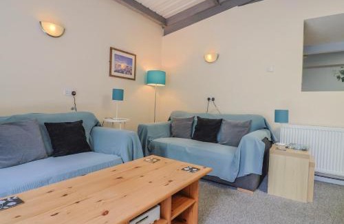 Broadwindsor House | Brookfield Lodge