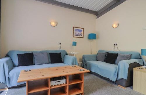 Broadwindsor House | Brookfield Lodge