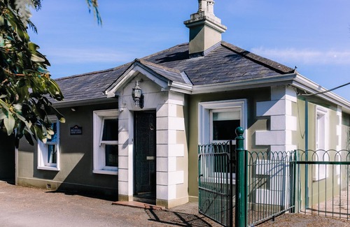 Lisburn Cottage | Brookhall Gatelodge Cottage no.86