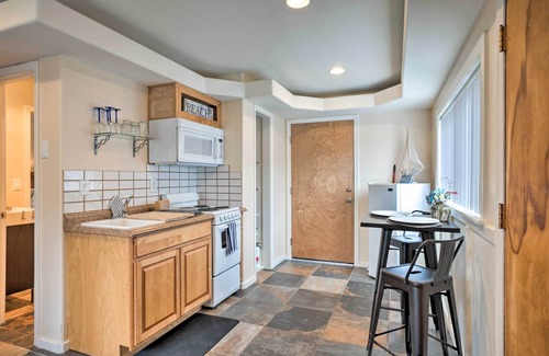 Brookings Apartment | Brookings Vacation Rental Studio - Walk to Town!