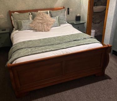 Penrith House | Brooklands 5 Star Guest House