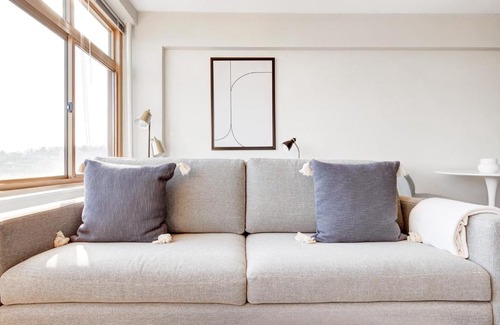 Corey Hill Apartment | Brookline Studio w Gym WD nr Green Line BOS-598