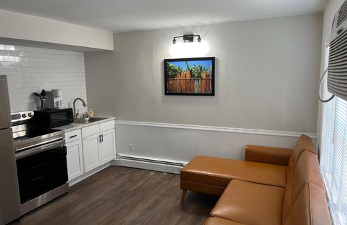 Wildwood Hotel | Brooklyn Beach Club