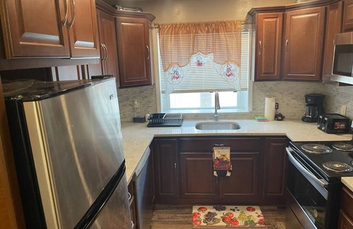Canarsie Apartment | Brooklyn Private Renovated Oasis 2BR