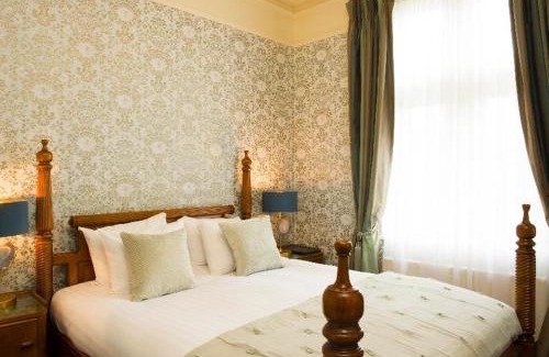 Bath House | Brooks Guesthouse