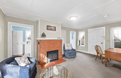 Plymouth House | Brookside Bungalow