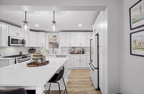 South Kansas City House | Brookside Charmer| Walk to Shops