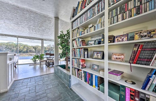 Jacksonville House | Brookside Waterfront Home with Kayaks and Deck!