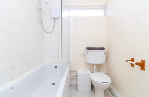 Portswood House | Brookvale Guest House Room 4