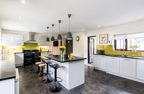 Lloc Cottage | Brookway Lodge