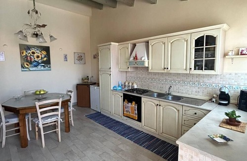 Caucana-finaiti-casuzze-finaiti Nord Apartment | Broom house 2 minutes walk from the beach