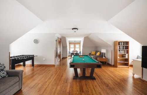 Williamsburg House | Broomhead Farmhouse