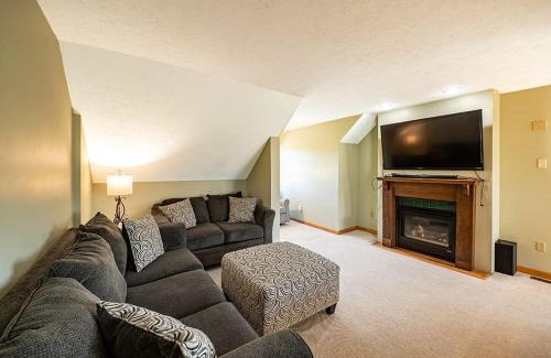 Williamsburg Apartment | Broomhead Farmhouse Apt Traverse City