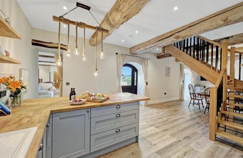 Dulverton House | Broomy Barn Brompton Regis