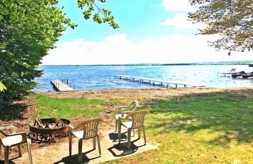 Shawano House | Brothers lake drive chalet