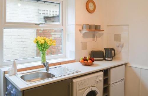 Broomhill House | Broughs House