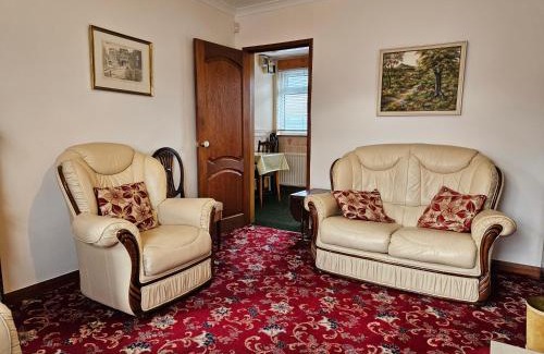 Skipton House | Broughton Grove - Skipton, Pet Friendly, Canal Access