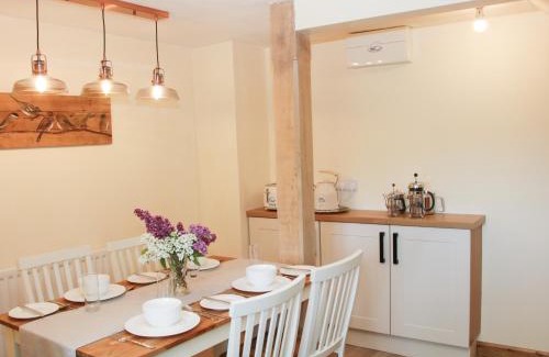 Montgomery House | Broughton Stables