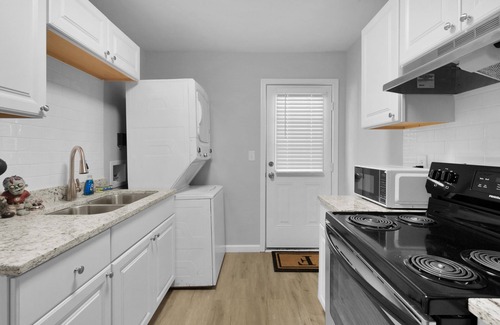 Mobile Apartment | Brown Abode