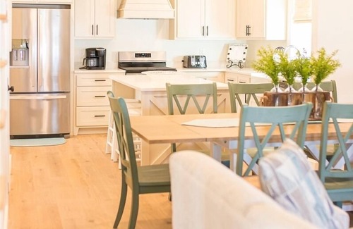 Guntersville House | Brown Eyed Girl at River Rocks Plantation