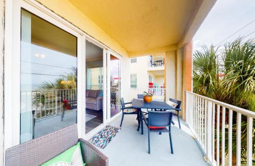 Mexico Beach Apartment | Brown Eyed Girl