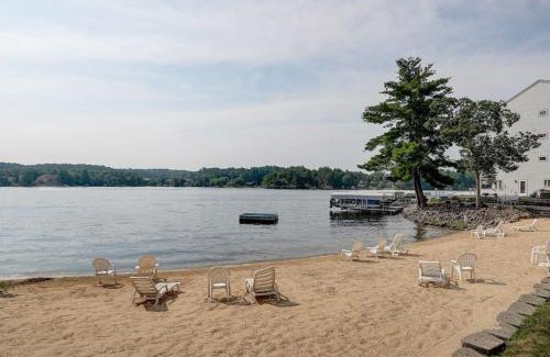 Lake Delton House | Brown Family Condo for Families Golf Trips and Girls Getaways