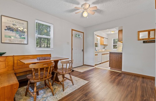 Rockbridge Cottage | Brown Manor (Hocking Hills Area)