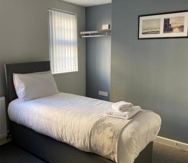 Liverpool City Centre Hotel | Brownlows Inn Rooms formerly Riley's Rooms