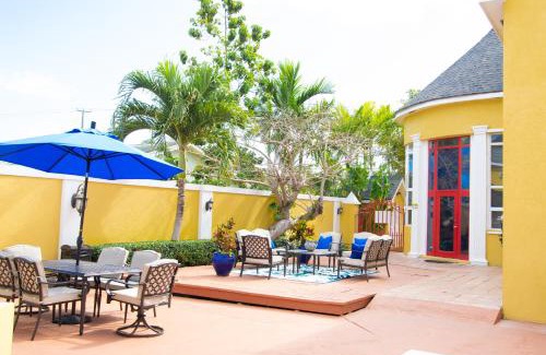 Nassau Apartment | Brownstone Guesthouses