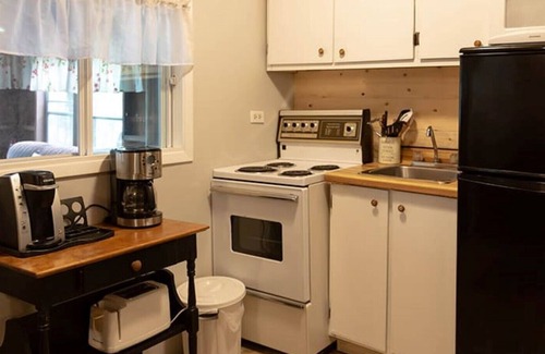 Papineau-Cameron House | Brule Cottage