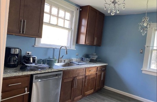 Maple Heights House | brunch house