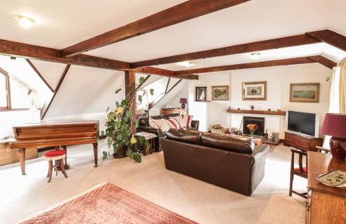 Hayle House | Brunnion House