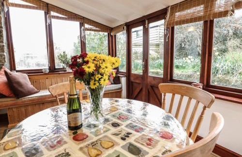 Hayle House | Brunnion House