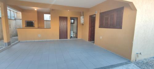 Castelo Branco House | BRUNO KLEMTZ RUA 274 CaSA COM PISCINA PRIVATIVA