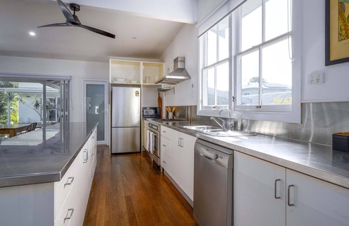 Brunswick Heads House | Bruns Pavilion -sleeps 10 (pet friendly) Central Brunswick Heads
