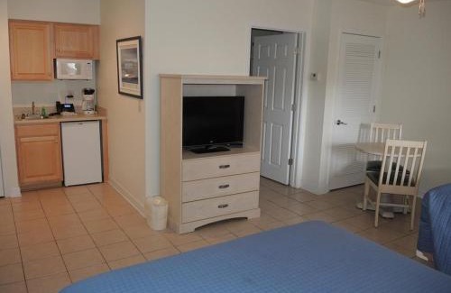 Calabash Apartment | Brunswick Plantation Resort and Golf Villas 2302L in the Heart of NC Seafood Country studio